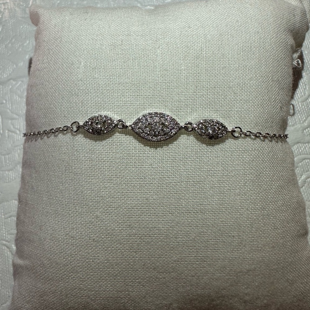 Evil Eye Bracelet - Picture 2 of 8
